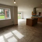 Rent 4 bedroom flat in West Midlands