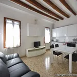 Rent 3 bedroom apartment of 60 m² in Venice