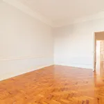 Rent 3 bedroom apartment of 180 m² in Lisbon