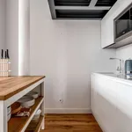 Rent 1 bedroom apartment of 55 m² in lisbon