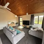 Rent 3 bedroom house in Papamoa