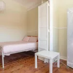 Rent a room in lisbon