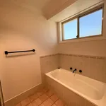 Rent 1 bedroom house in Parkes