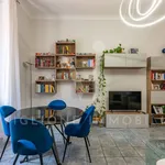 Rent 2 bedroom apartment of 65 m² in Milano