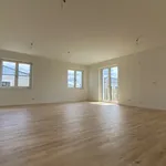 Miete 5 Schlafzimmer wohnung von 122 m² in Falkensee