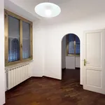 Rent 3 bedroom apartment of 80 m² in Roma