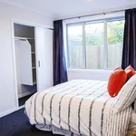 Rent 3 bedroom house in Waikiwi