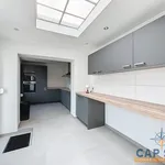 Huur 4 slaapkamer appartement van 145 m² in Charleroi