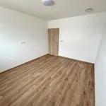 Pronajměte si 4 ložnic/e byt o rozloze 78 m² v Vochov