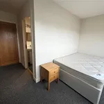 Rent 2 bedroom apartment in Cardiff