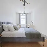 Rent a room in lisbon