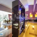 Rent 6 bedroom house of 525 m² in Rome