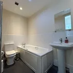 Rent 3 bedroom flat in North West England