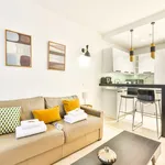 Rent 1 bedroom apartment of 27 m² in Paris