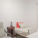 Rent a room in madrid