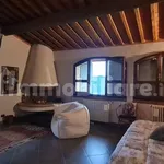 Rent 5 bedroom apartment of 215 m² in Lari