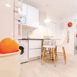 Alquilo 2 dormitorio apartamento de 65 m² en madrid