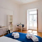 Rent 10 bedroom apartment in Lisbon