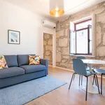 Rent 1 bedroom apartment of 60 m² in Porto