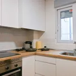 Rent 3 bedroom apartment of 60 m² in madrid