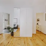 Rent 1 bedroom apartment of 474 m² in Berlin