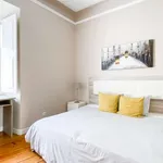 Rent a room of 20 m² in lisbon