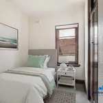 Rent 2 bedroom apartment in ST KILDA