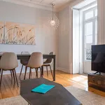 Rent 5 bedroom apartment of 114 m² in Lisboa