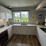 Rent 4 bedroom house in Scotland