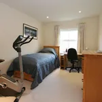 Rent 2 bedroom flat in West Sussex