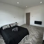 Rent 2 bedroom apartment in Yorkshire And The Humber