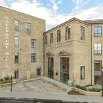 Rent 2 bedroom apartment in Bradford