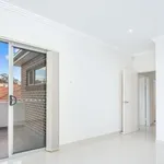 Rent 4 bedroom house in Greenacre