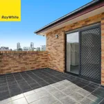 Rent 2 bedroom apartment in Wollongong