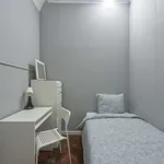 Rent a room in lisbon