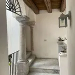 Rent 5 bedroom apartment of 140 m² in Palermo