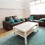 Rent 4 bedroom house in Leeds