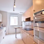 Rent 2 bedroom apartment of 92 m² in London