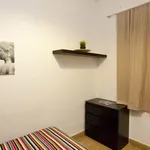 Rent 6 bedroom apartment in Barcelona