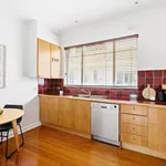 Rent 2 bedroom apartment in Elsternwick