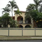 Rent 2 bedroom apartment in Urangan