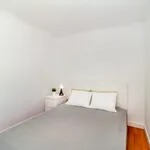 Rent 4 bedroom apartment in Lisbon