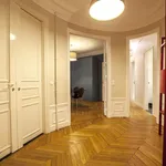 Appartement de 106 m² avec 1 chambre(s) en location à Paris