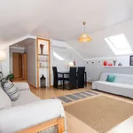 Rent 3 bedroom apartment of 75 m² in lisbon