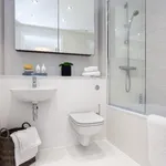 Rent 2 bedroom flat in Salford