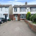 Rent 4 bedroom house in East Of England