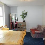 Rent 6 bedroom flat in Cardiff