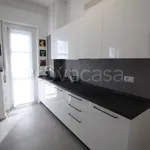 Rent 3 bedroom apartment of 81 m² in Leggiuno