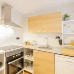 Rent a room of 110 m² in valencia