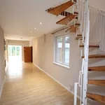 Rent 5 bedroom house in Mole Valley